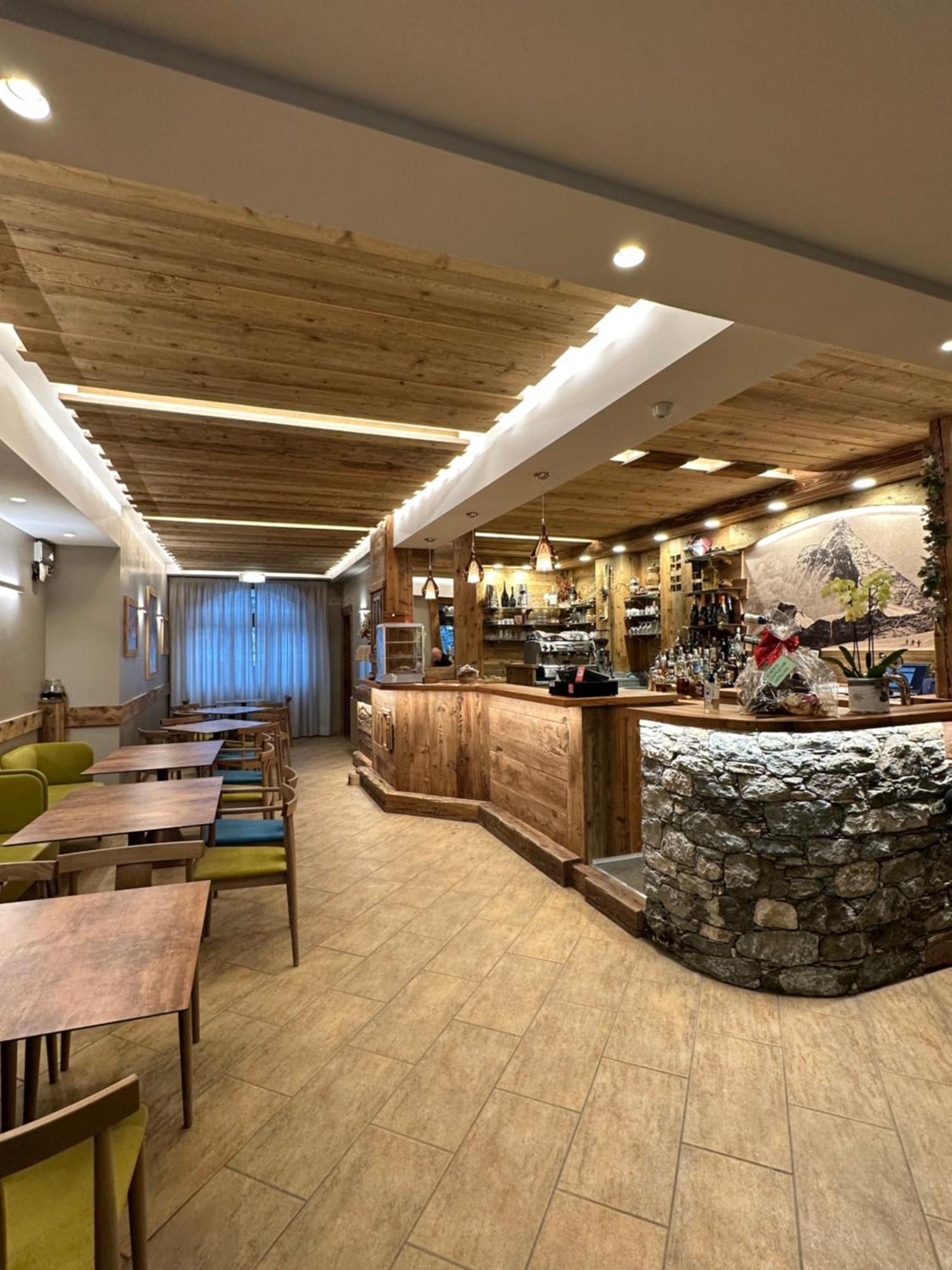 Hotel Astoria Breuil-Cervinia Buitenkant foto